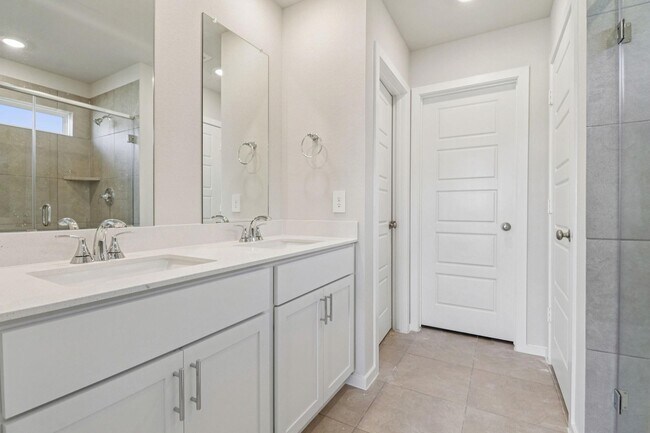 Building Photo - 416 Sunrise Ranch Dr