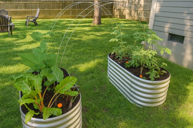 Building Photo - 414 Figuers Dr