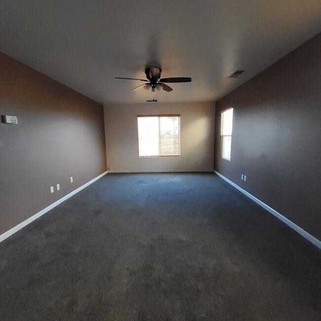 Building Photo - 1560 Maryclair Dr