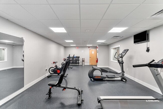 Building Photo - 1457 Tremont St