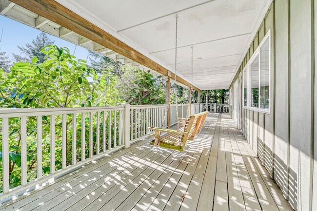 Building Photo - Updated Mid-Century 4BR / 2.5BA Daylight Ranch w/ Panoramic Views, Double Decks, A/C + 2-Car Garage