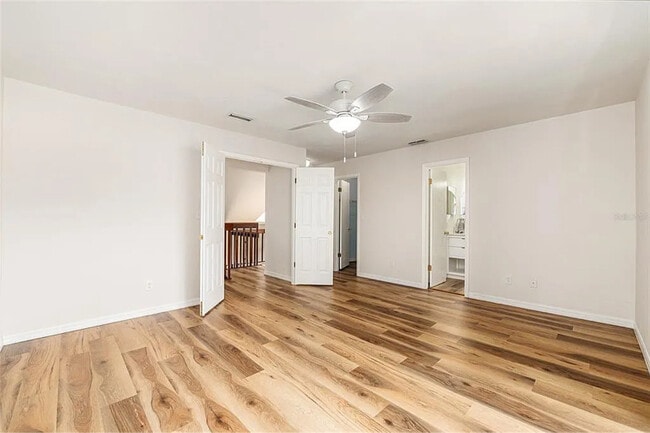 Building Photo - 4724 SW 67th Terrace
