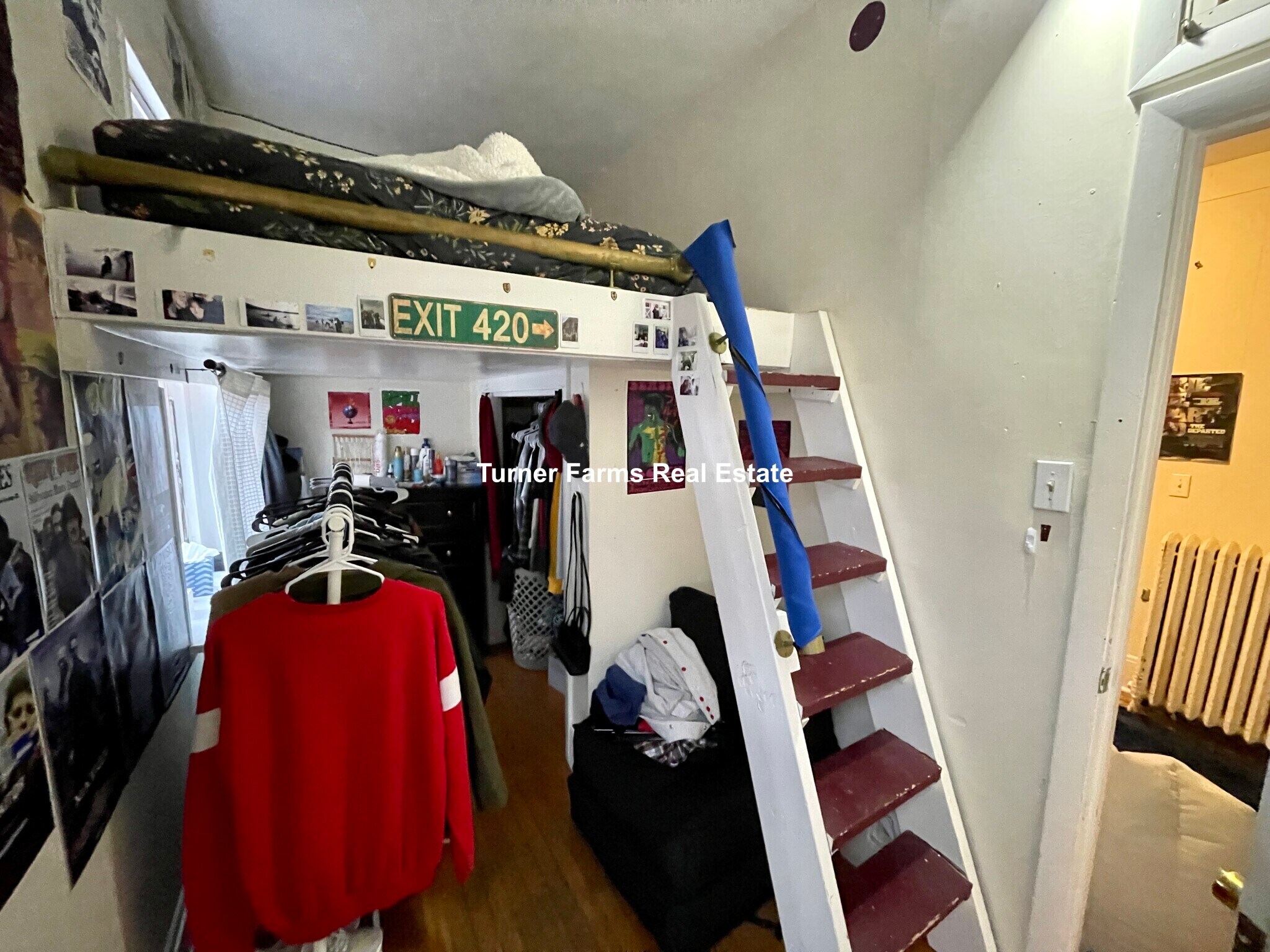 Building Photo - 15 Aberdeen St