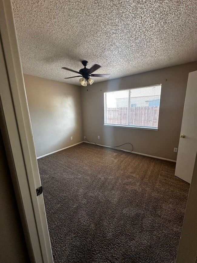 Building Photo - Garner Lane