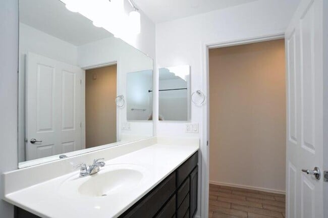 Building Photo - Beautiful Vail Area Home