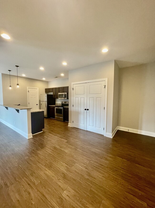 Building Photo - 100 Portico Street