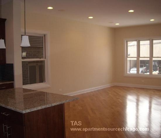 Building Photo - 2328 N Greenview Ave