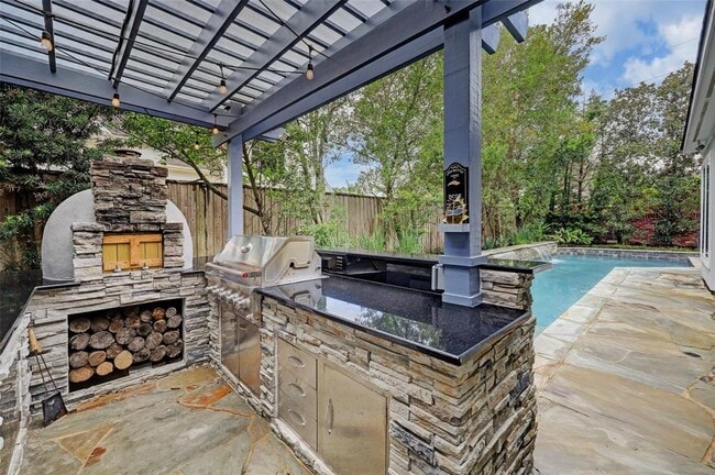 Building Photo - 910 Peachwood Bend Dr