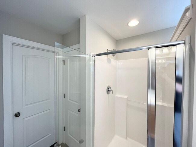 Building Photo - Fantastic 4BD, 2.5BA Home Near Downtown Fuquay-Varina with HOA Amenities, bonus office and 2-Car ...