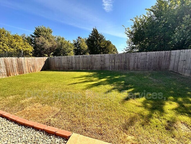 Building Photo - 4122 Bonaparte Blvd