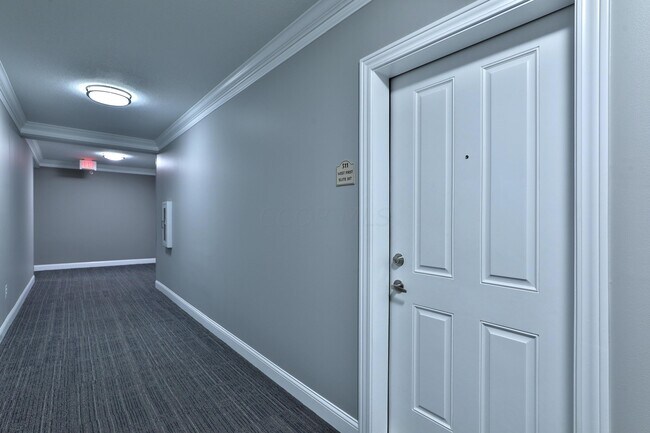 Building Photo - 511 W 1st Ave