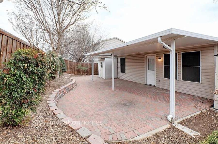 Building Photo - 4604 Bellcrest Dr