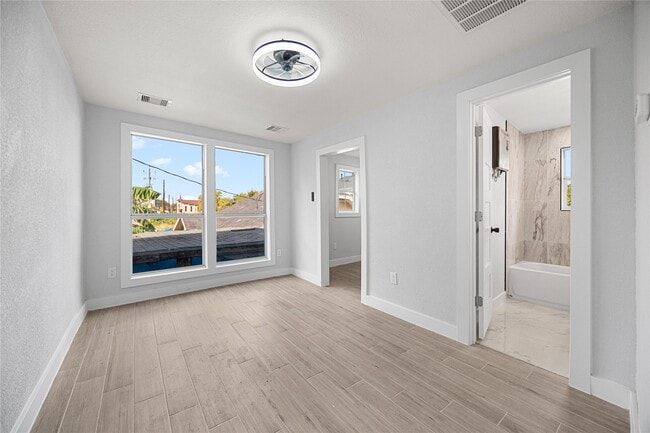 Building Photo - 3229 Holman St