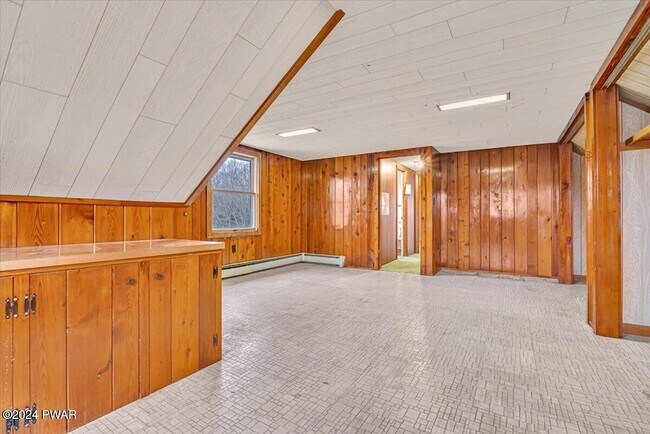 Building Photo - 829 Long Ridge Rd