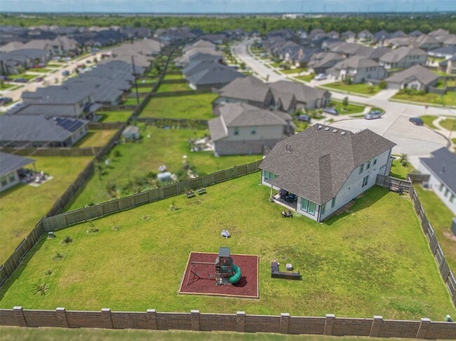 Building Photo - 31502 Willows Bracken Ct