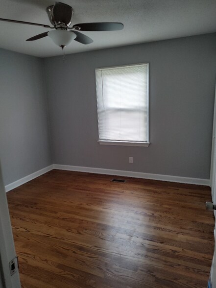 Building Photo - 113 Beale St