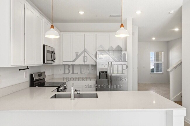 Building Photo - 2634 Runners Cir