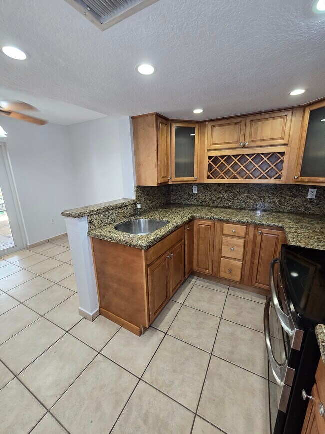 Building Photo - 2270 W 54th Pl