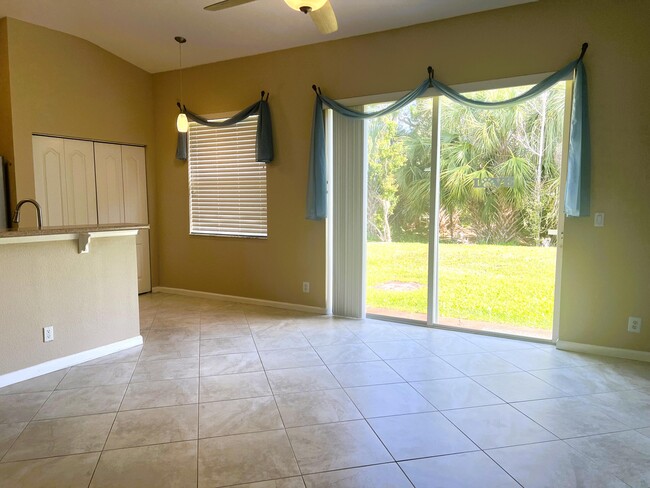 Building Photo - 6120 Spring Lake Terrace