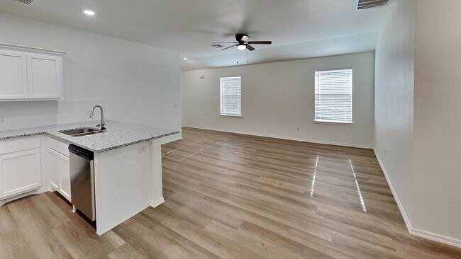 Building Photo - LUXURY BRAND NEW 3 Bedroom 2 Bath Duplex in Piedmont Schools (Neighborhood Park)