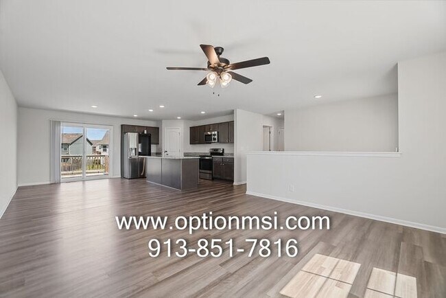 Building Photo - Beautiful 3-Bedroom Home with Modern Finishes & Fantastic Amenities!