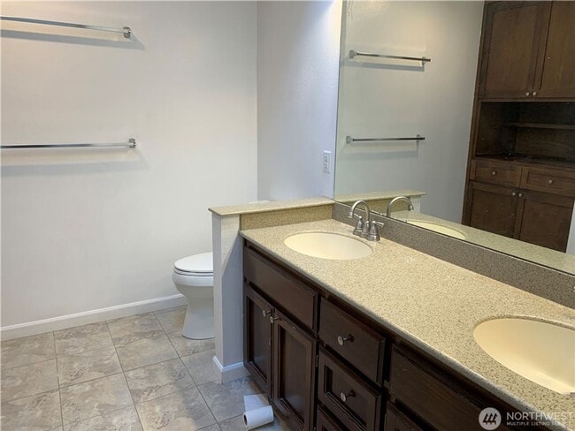Building Photo - 4Bd/2.5Ba Sammamish Home
