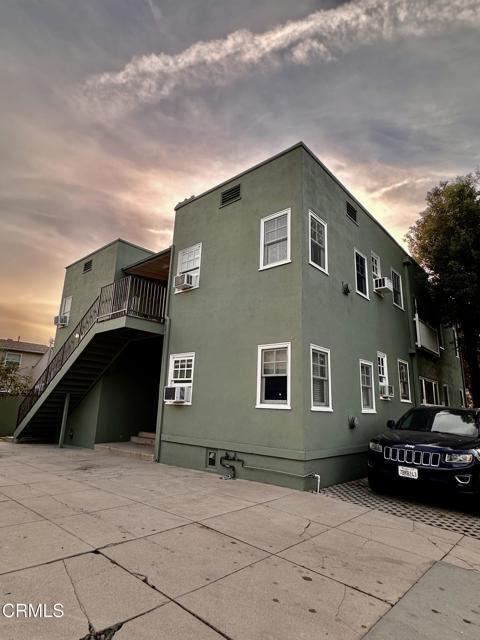 Building Photo - 588 S Mentor Ave