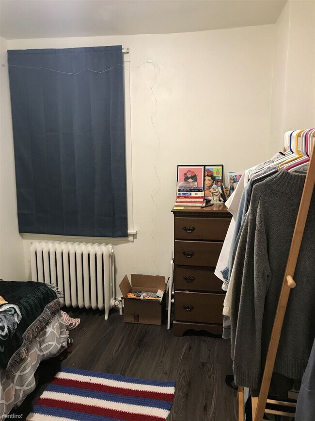 Building Photo - 3 br, 1 bath House - 200 Chesterfield Rd