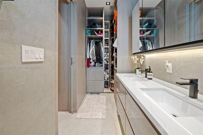 Building Photo - 655 Layne Blvd