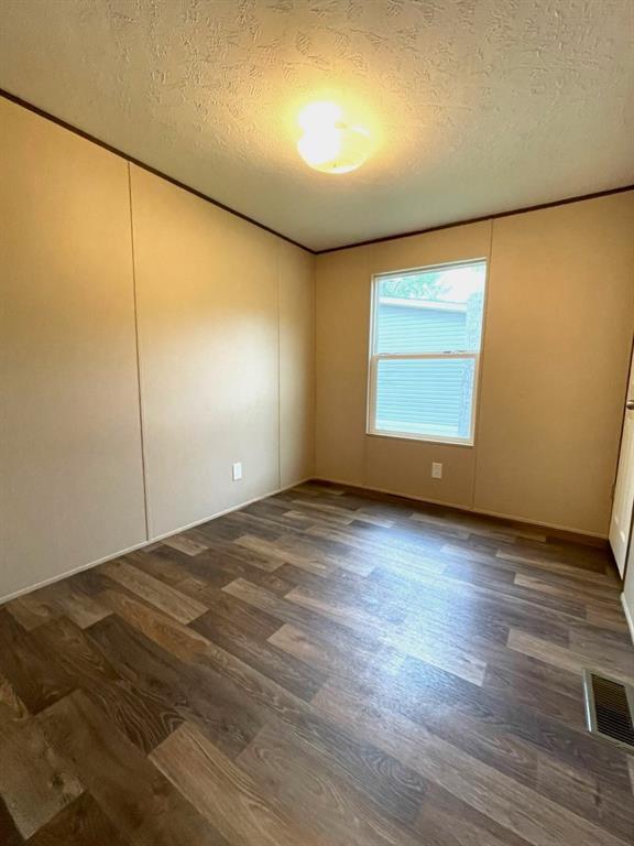 Building Photo - 25216 Twin Oaks Dr