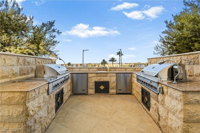 Building Photo - 9103 Alta Dr