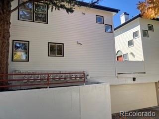 Building Photo - 133 S Jackson St