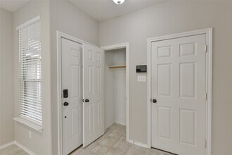 Building Photo - 6422 Encenada Green Trail