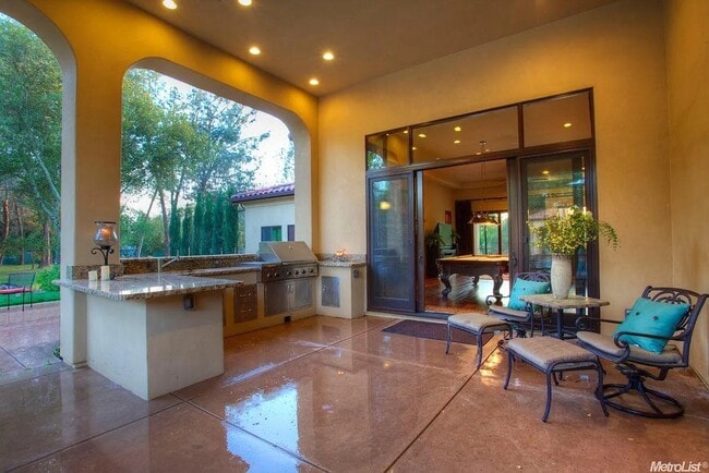 Building Photo - 6100 Terracina Ct