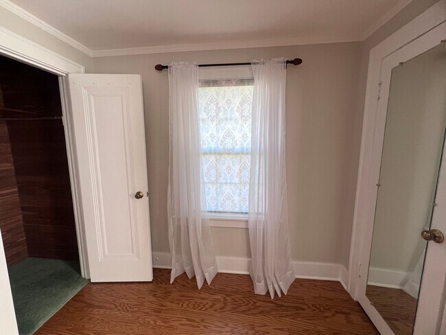 Building Photo - Spacious Four Bedroom Home in Byron Center!