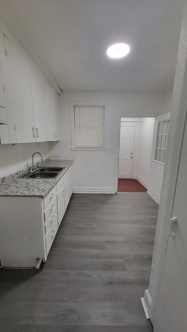 Building Photo - Two Bedroom Apt For Rent in Sumter SC!  2 ...