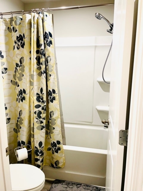 Take a hot, relaxing shower with the removable multi-setting shower head - 6126 Centennial Run