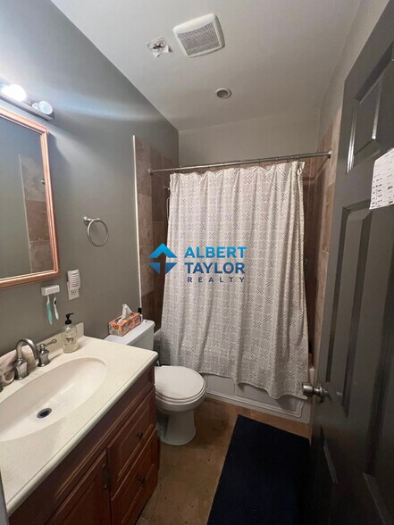 Building Photo - 192 Alleghany St