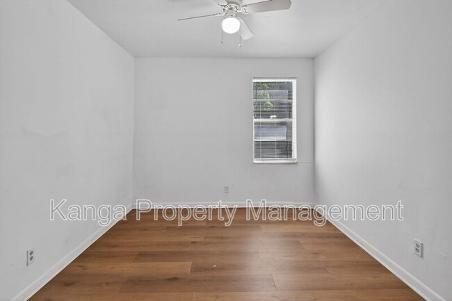 Building Photo - 635 6th St