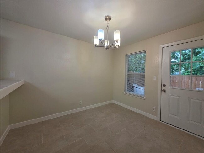 Building Photo - 2200 Katy Ln