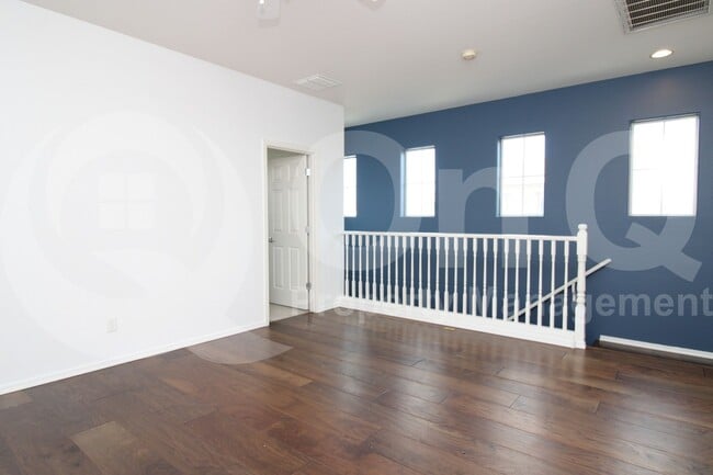Building Photo - 9134 S Roberts Rd