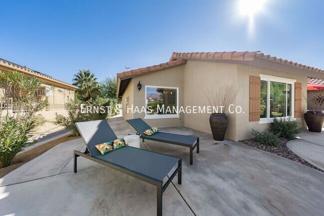 Building Photo - 8780 Warwick Dr