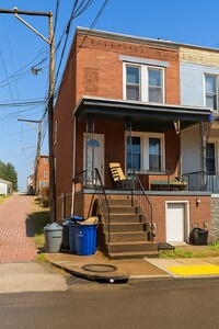 Building Photo - 3-Bedroom Student House – Available August 1st, 2026