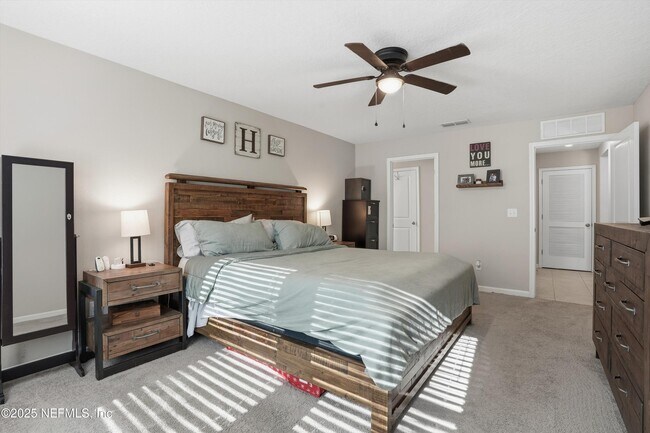 Building Photo - 12581 Creekside Mnr Dr