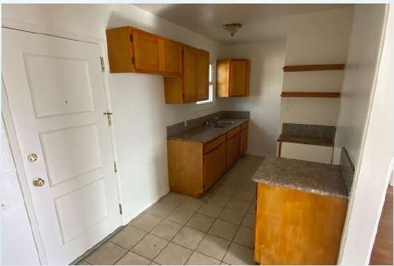 Building Photo - 720 Walnut St