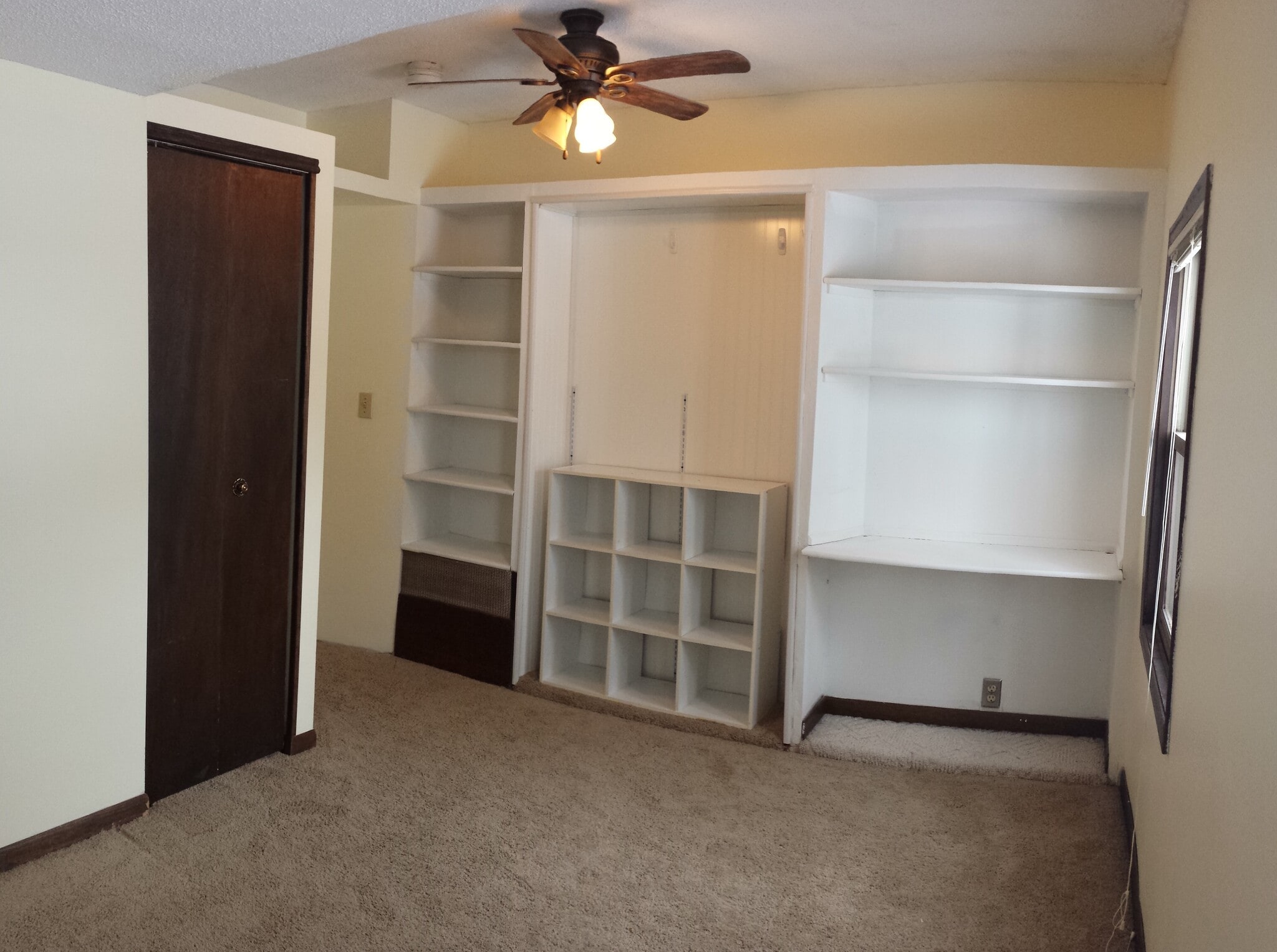 Building Photo - 109 Florence St