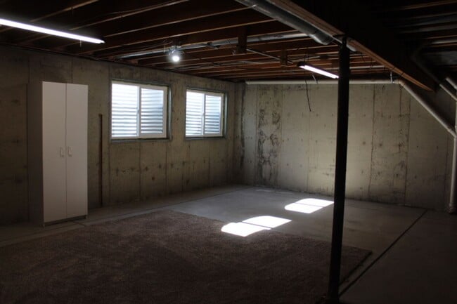 Building Photo - 2 Story Arvada Home located Near Standley ...