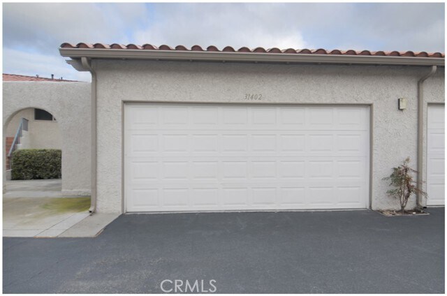 Building Photo - 31402 W Nine Dr