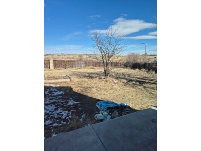 Building Photo - Single Family Home