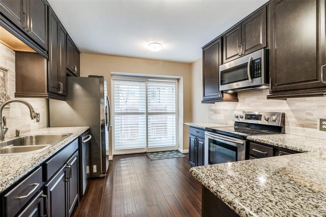 Building Photo - 7826 Meadow Park Dr